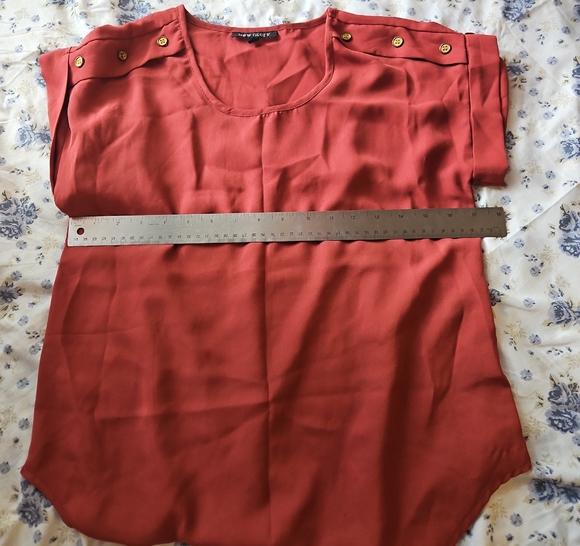 Chic Brown Cap Sleeve Buttoned Blouse - Picture 1 of 1